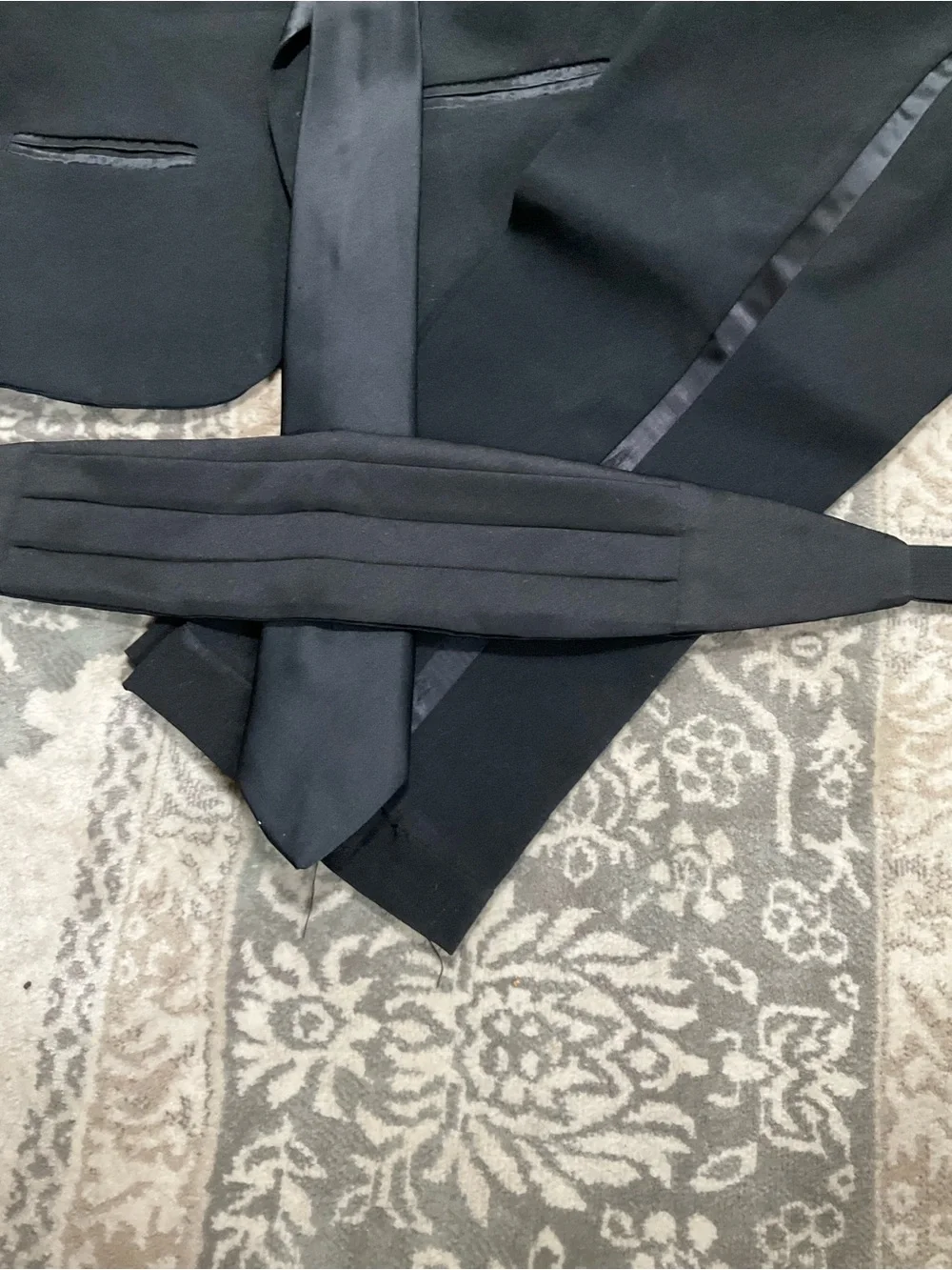 Boys Black Satin-Trim Tuxedo Set with Cummerbund 4/5